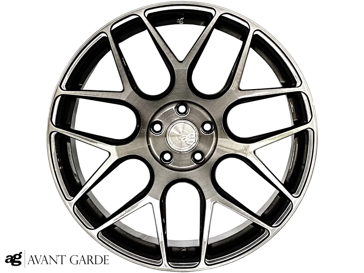 AG M590
